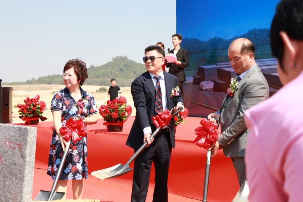 Tổ chức lễ khởi công động thổ tại Bình Dương