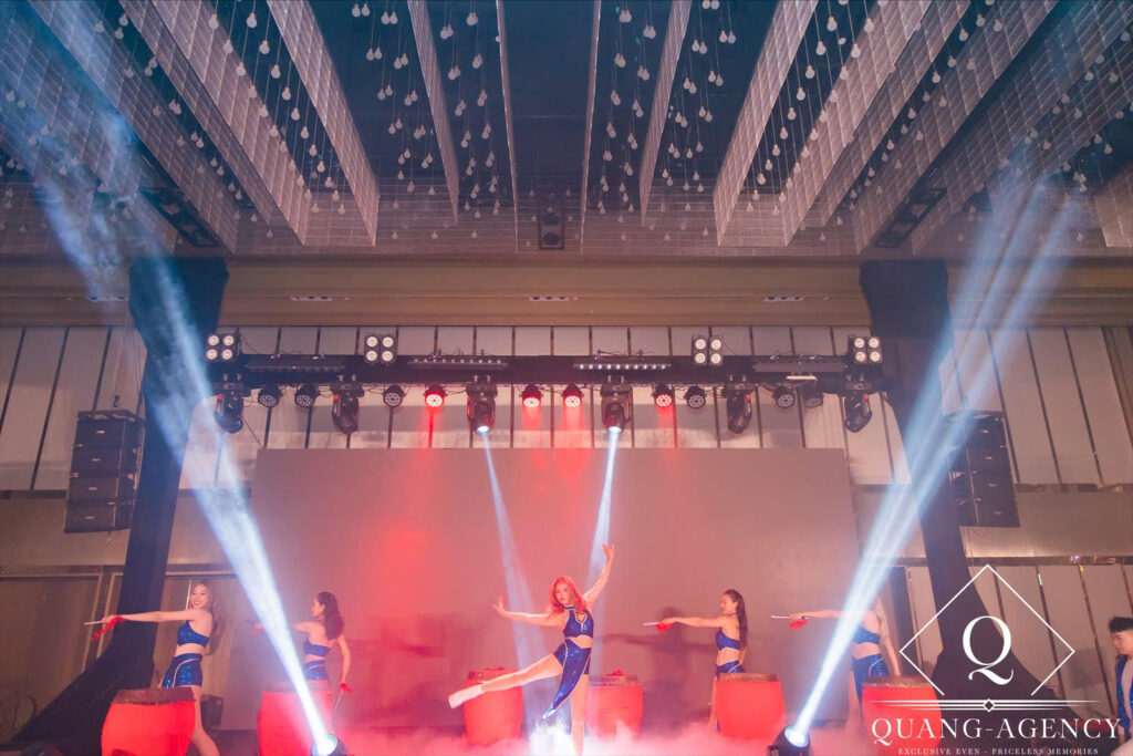 Dịch vụ tổ chức tất niên