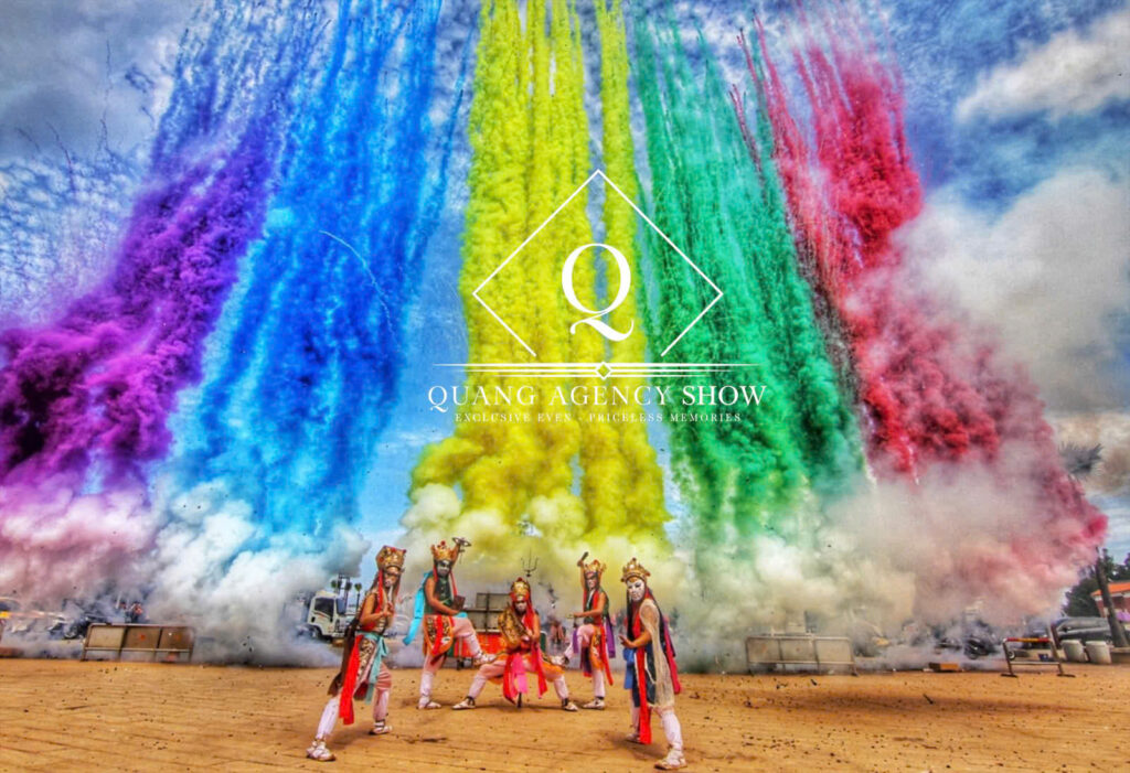 Bắn pháo màu trong tiệc cưới